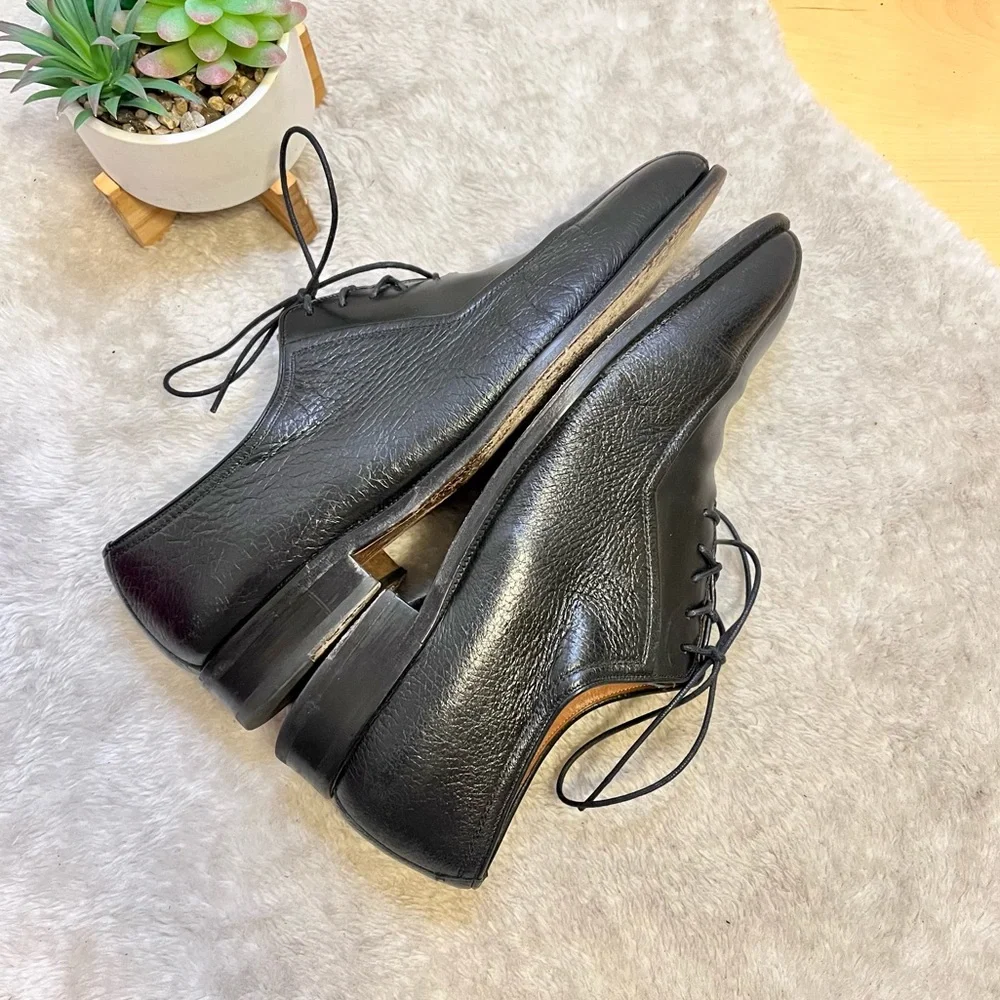 Magnanni Black Leather Oxfords - Picture 11 of 14